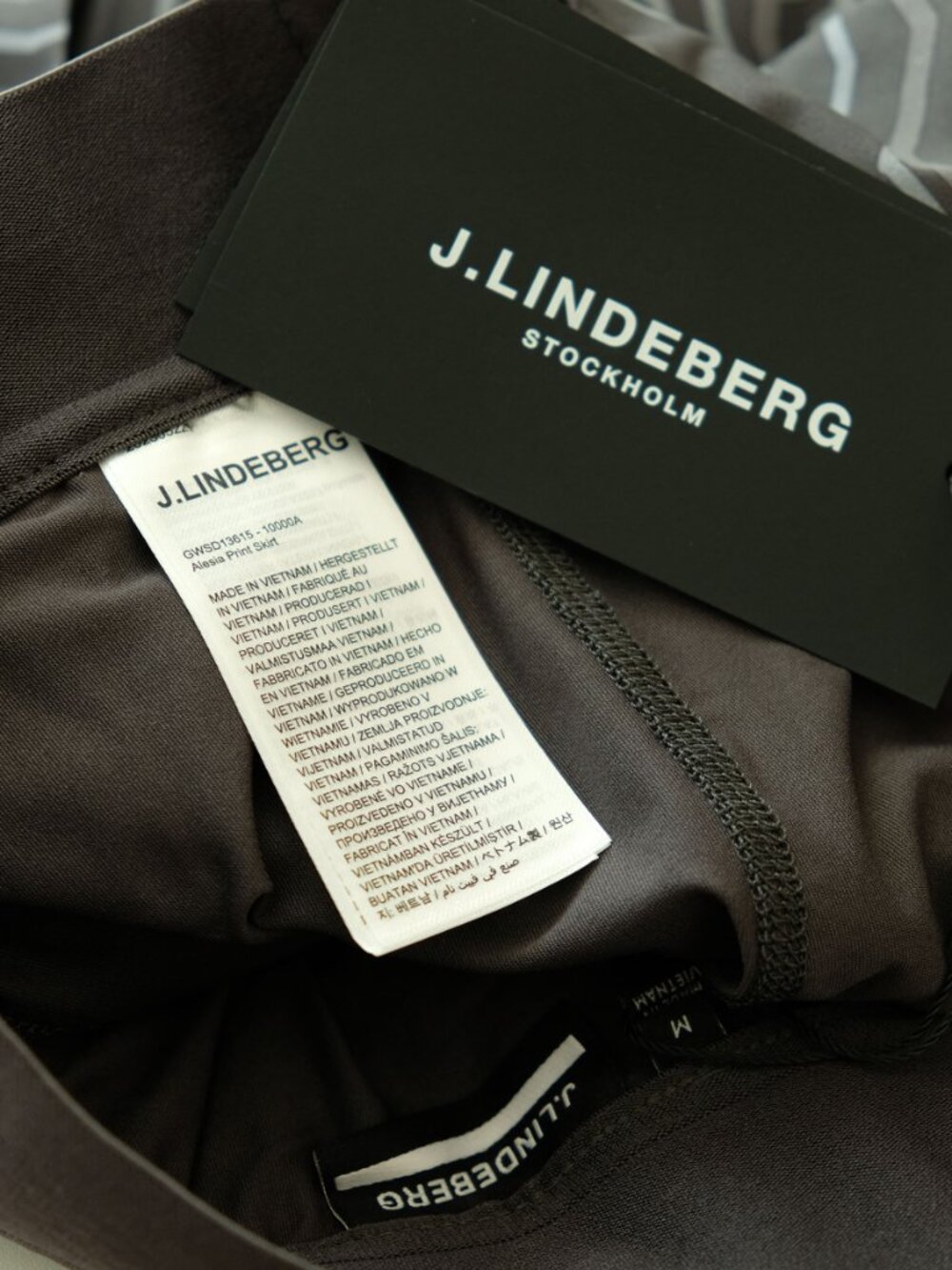 J.Lindeberg Golf Skirt Bundle: Amy in Dark Blue, Alesia in Topo Asphalt, Medium - Picture 7 of 15